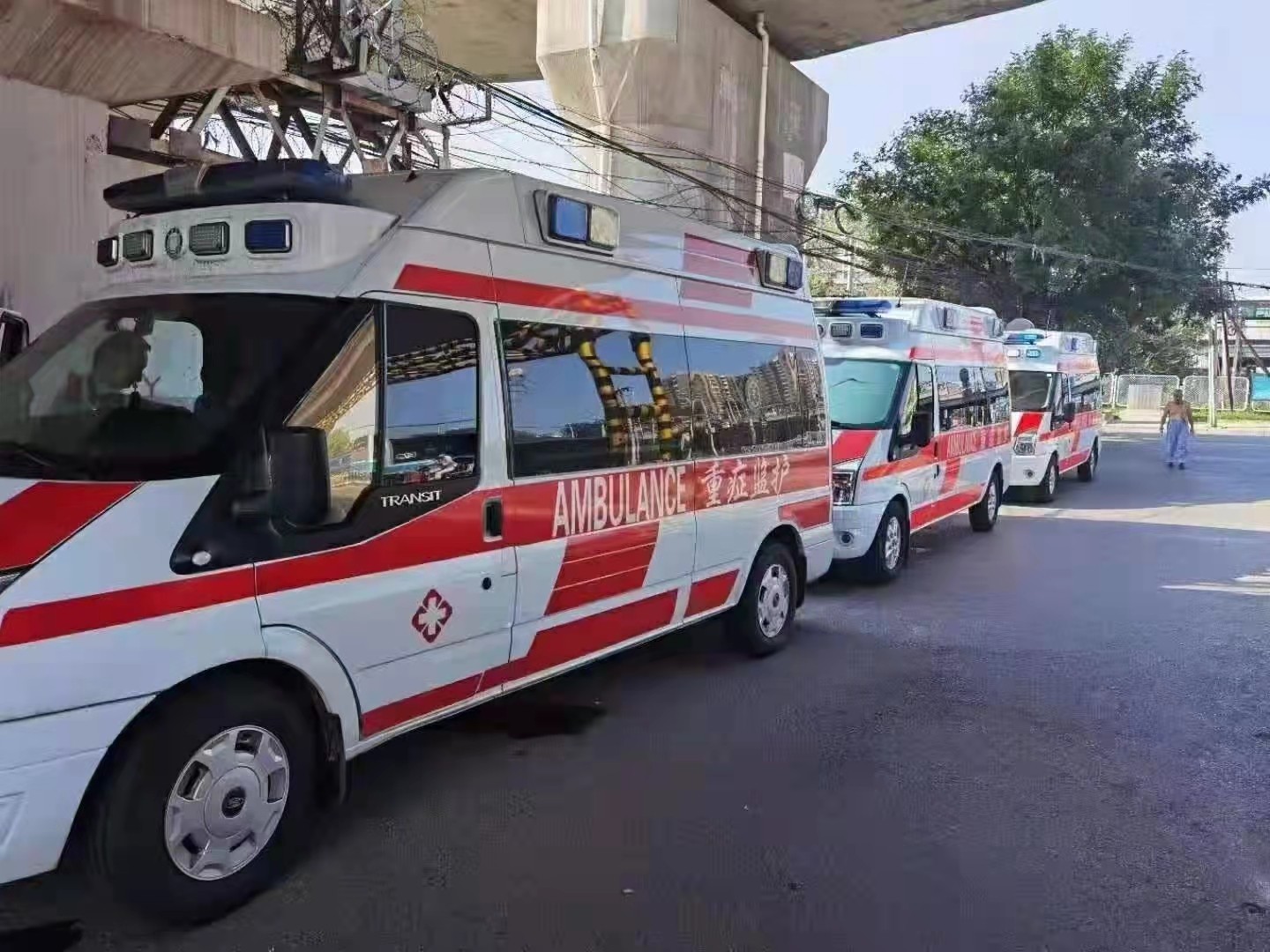 彭州市救护车出租
